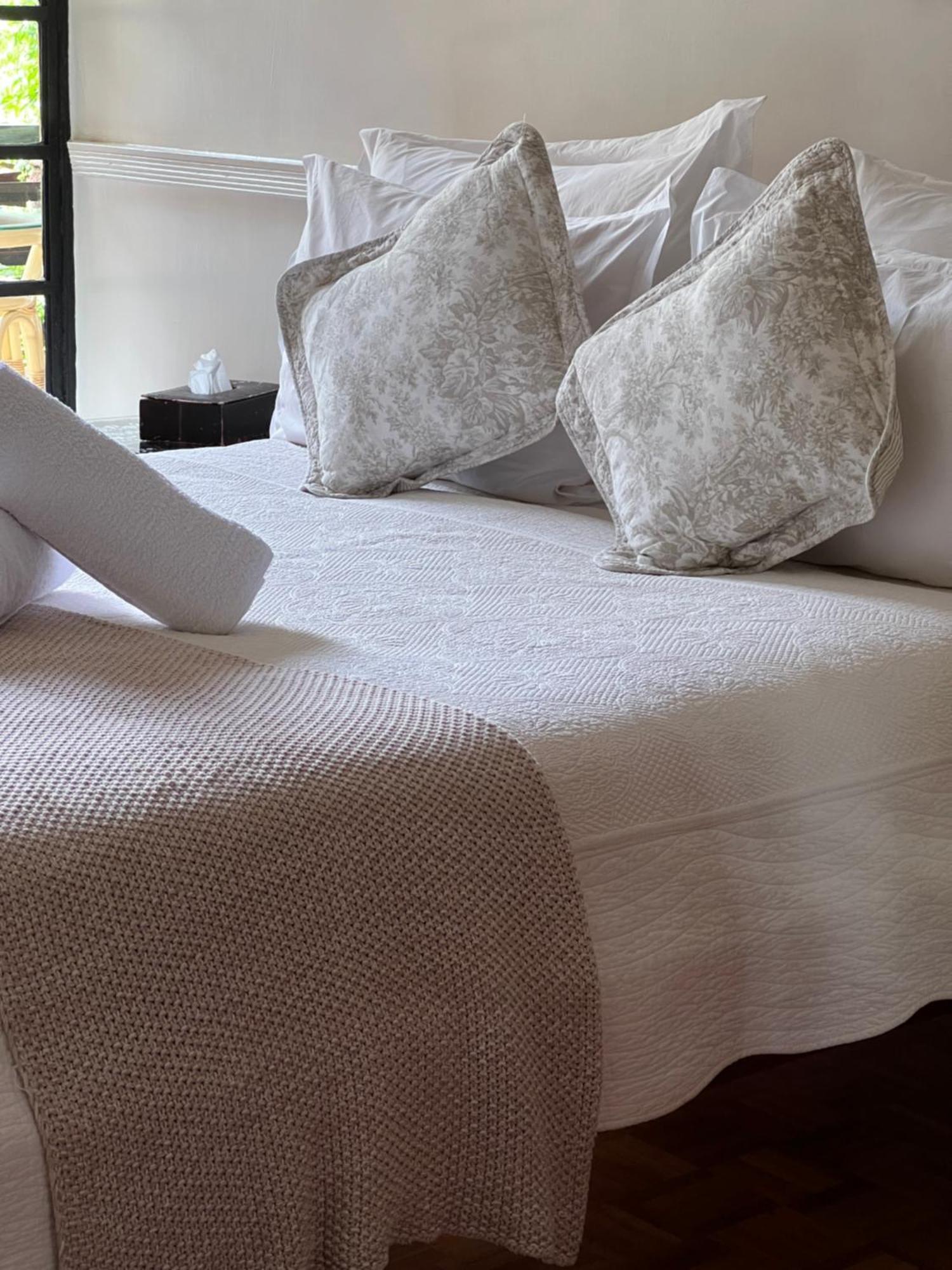 Hob House Hotel Gachie Екстериор снимка