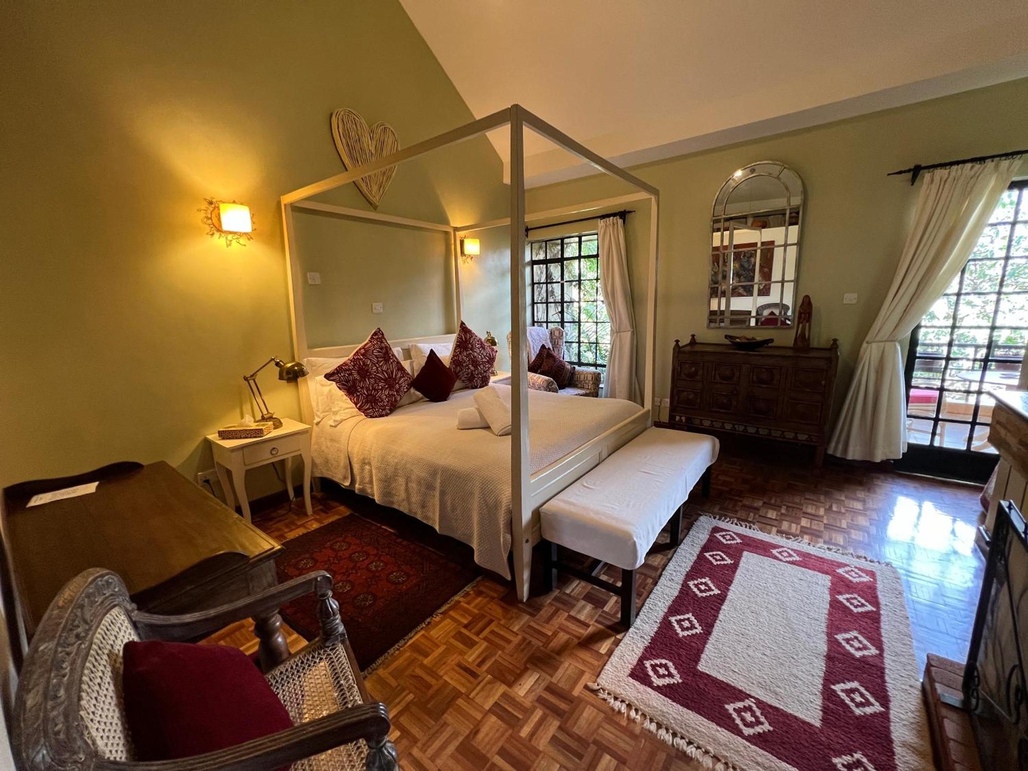 Hob House Hotel Gachie Екстериор снимка