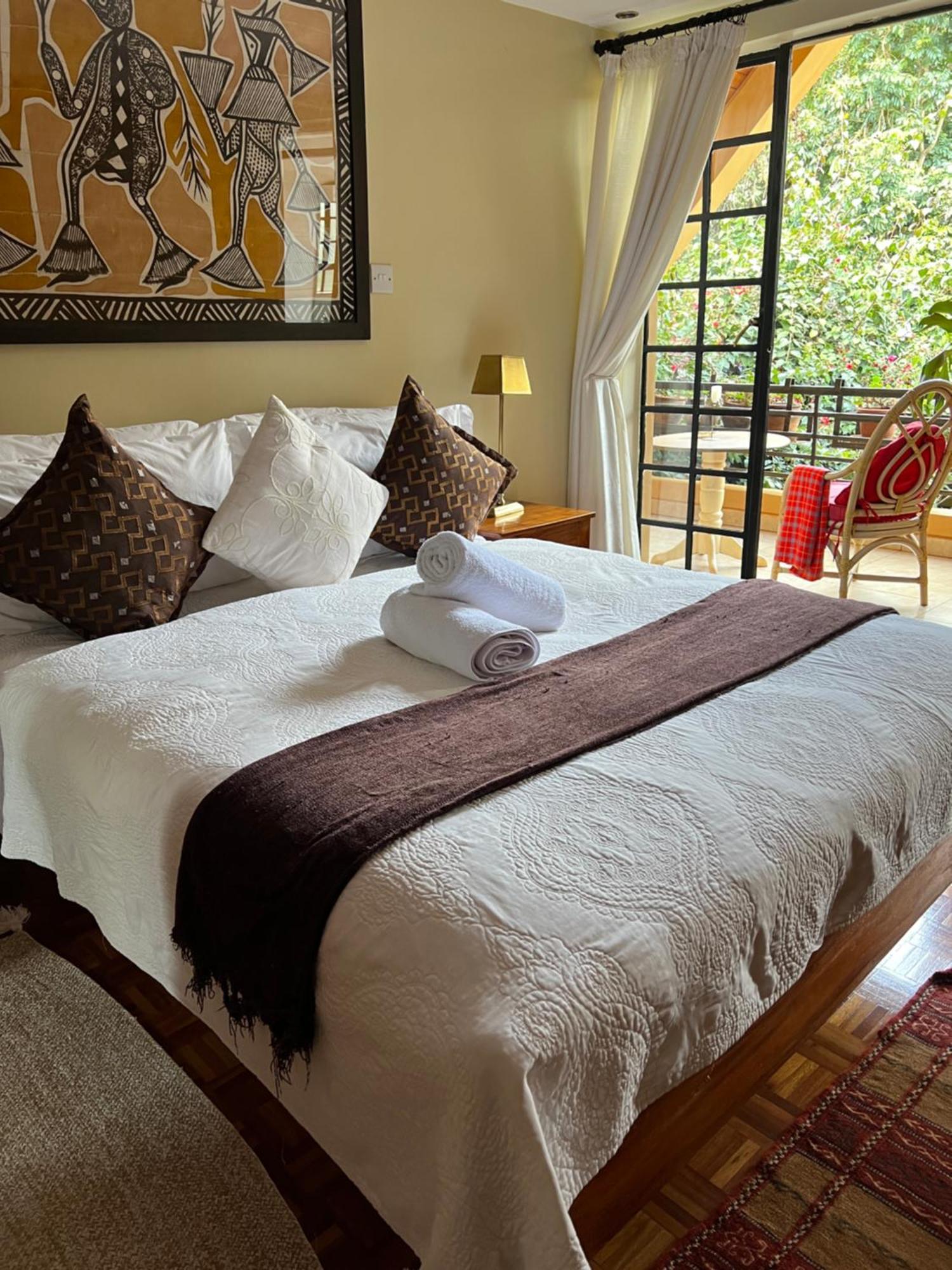 Hob House Hotel Gachie Екстериор снимка
