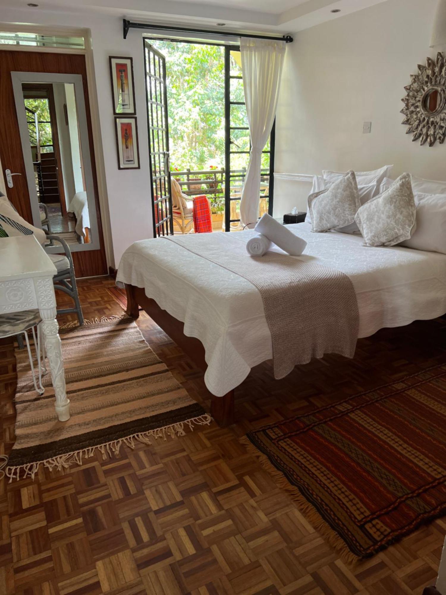 Hob House Hotel Gachie Екстериор снимка