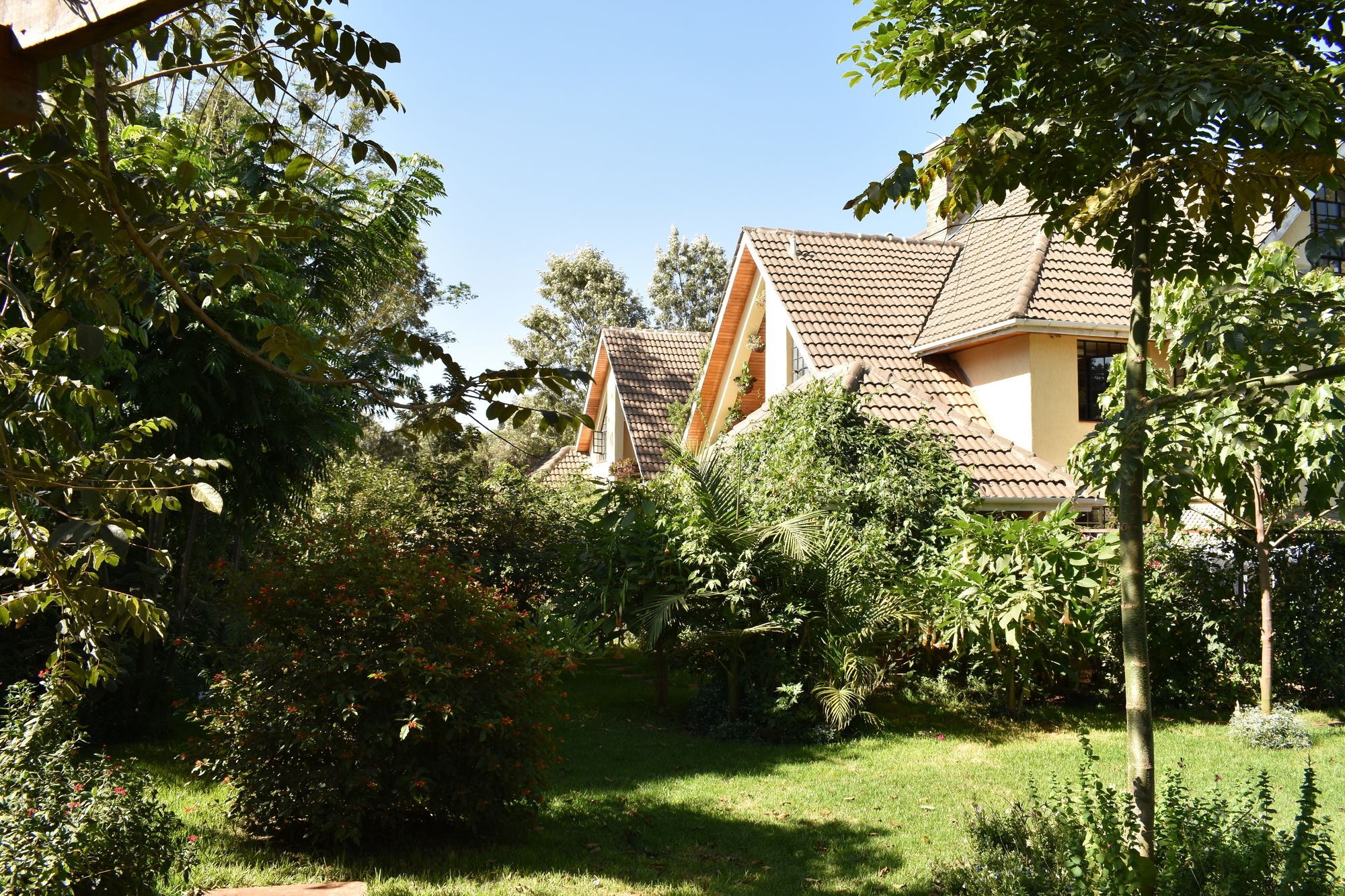 Hob House Hotel Gachie Екстериор снимка